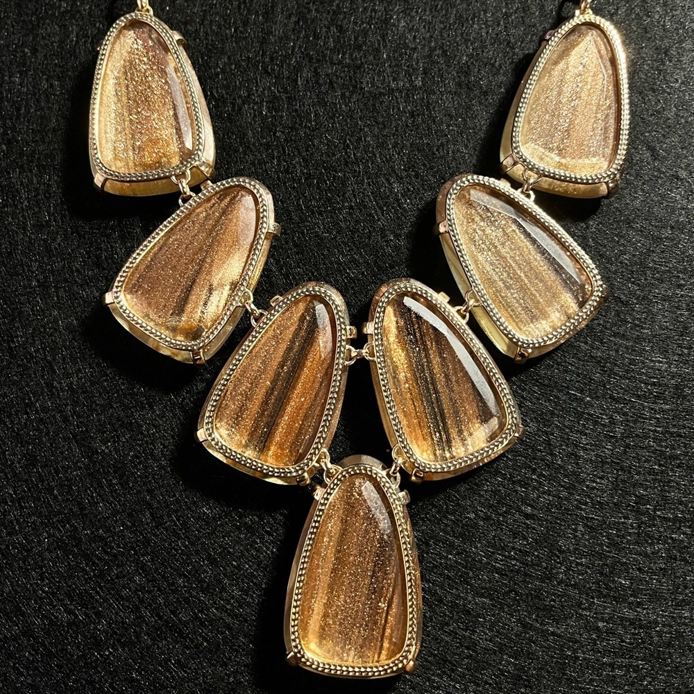 Kendra Scott Harlow Statement Necklace – Rose Gold - Picture 2 of 4